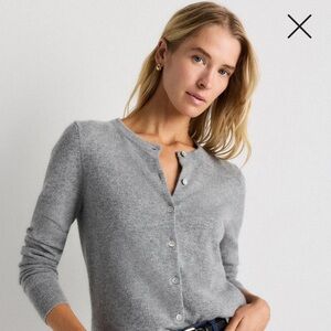 GAP LIGHT GRAY Merino Wool Cardigan Sweater